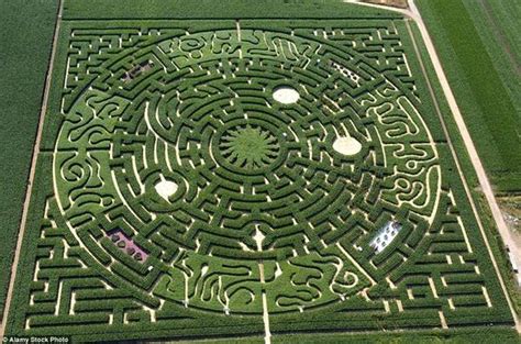 The Fascinating Fabric of Mazes: Embark on a Journey of Invigorating Challenges and Profound Discoveries