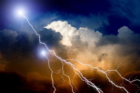 The Fascinating Symbolism of Being Electrified by Thunderbolts in Dreams