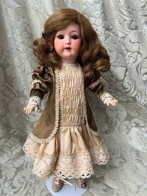 The Fascination of Porcelain Dolls: Exploring their History and Origins