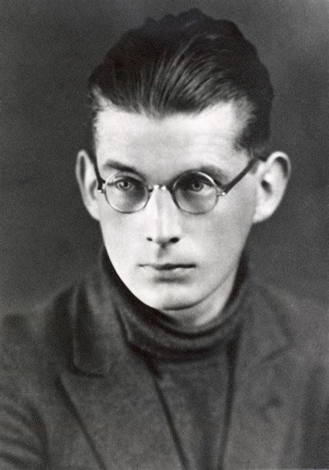The Formative Years and Educational Background of Samuel Beckett