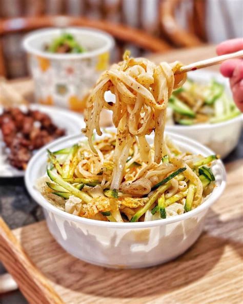 The Hidden Gems of Noodle Sauces: Unlocking Flavor Combination