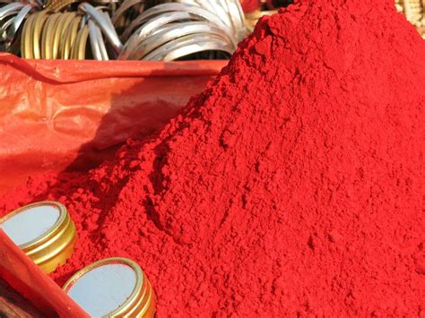 The Historical Evolution of Vermilion Powder: From Ancient Ceremonies to Contemporary Customs