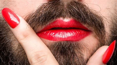 The Historical Significance of Men Wearing Crimson Lip Color