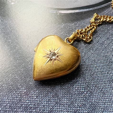 The Incredible Power of Adorning a Pendant