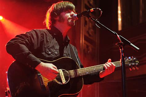 The Journey to Stardom: Jay Farrar's Path in the Music Industry