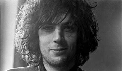 The Journey to Stardom: Syd Barrett and the Psychedelic Rock Movement