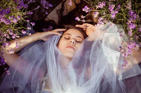 The Magic of Lucid Dreaming: Revealing the Enigmatic Realm