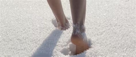 The Pleasure of Being Barefoot: Rediscovering the Natural Sensation