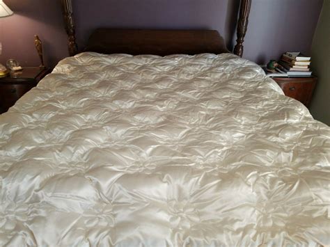 The Psychological Impact of Pristine, Ivory Bed Linens