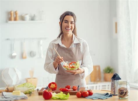 The Psychological Interpretation of Imagining a Lady Preparing Food