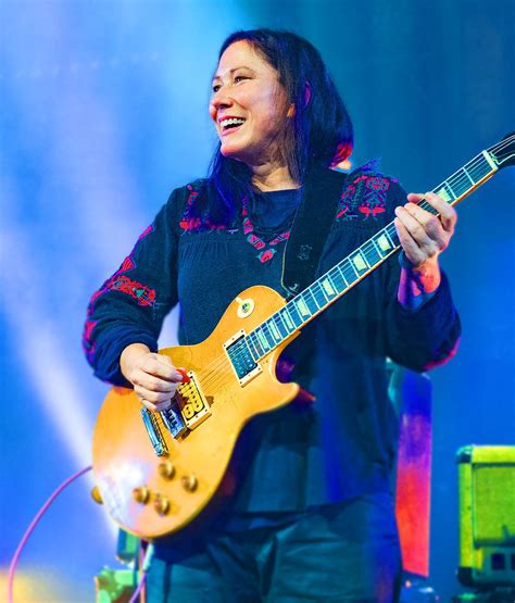 The Rise of The Pixies and Kim Deal's Ascendancy to Stardom