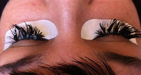 The Science Behind Magnificent and Extended Eyelashes