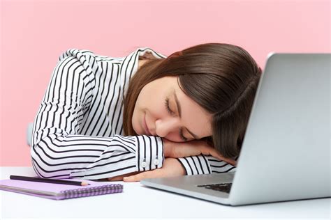 The Science Behind Napping: How It Impacts Efficiency