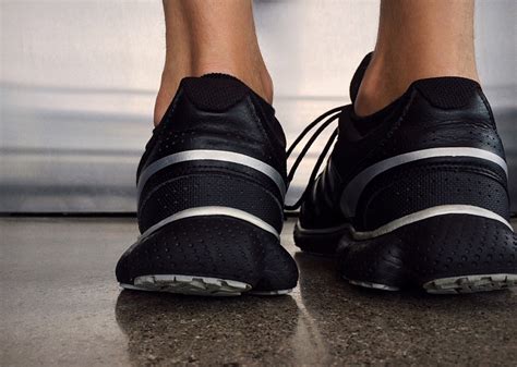 The Science Behind the Perfect Fit: Selecting the Right Footwear for Optimal Comfort