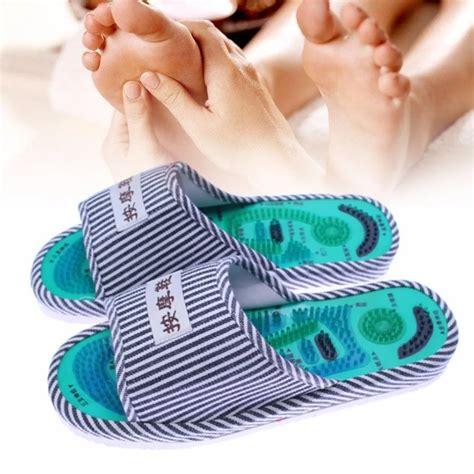 The Science of Comfort: How Slipper Design Impacts Foot Health and Relaxation