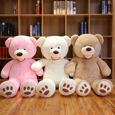 The Significance Revealed: Deciphering the Symbolic Implications of Embracing a Plush Teddy