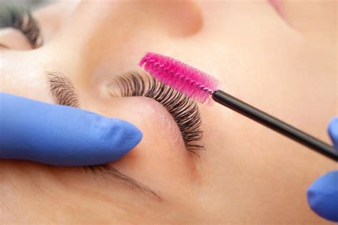 The Significance of Eyelashes: Enhancing Your Eyes and Overall Appearance