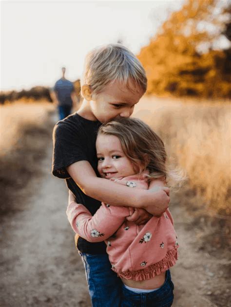 The Social and Emotional Benefits of Sibling Relationships