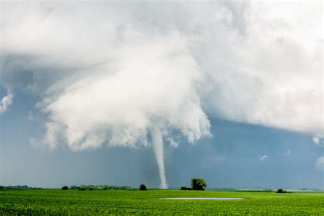 The Symbolism and Interpretation of White Tornado Dreams