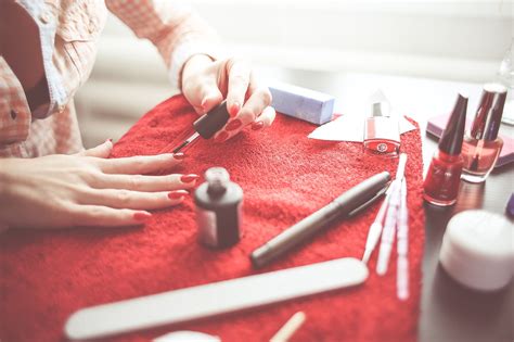 The Symbolism of Dreaming about Peeling Nail Polish