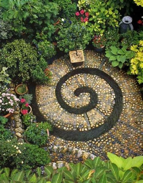 Tips for Creating an Enchanting Yard