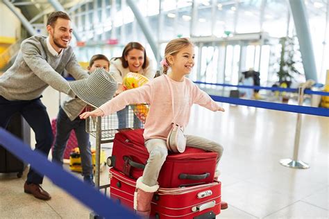 Traveling with Family: Choosing a Tour Guide Familiar with Kid-Friendly Activities