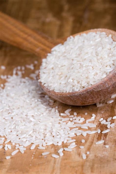 Uncooked White Rice as a Symbol of Plenty and Fertility in Dreams