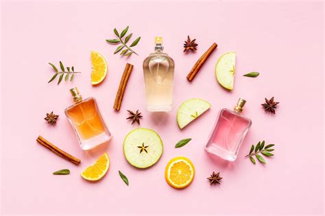 Understanding the Composition of Fragrances: Decoding the Notes