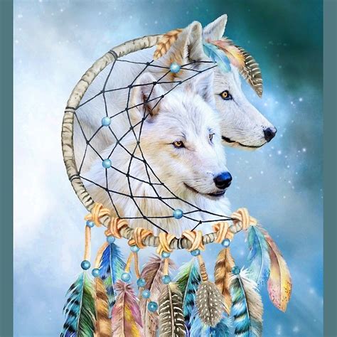 Understanding the Significance of Dreams Featuring White Wolves