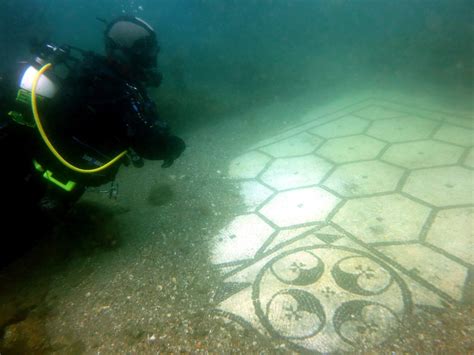 Unearthing the Fascinating History of Underwater Archeology