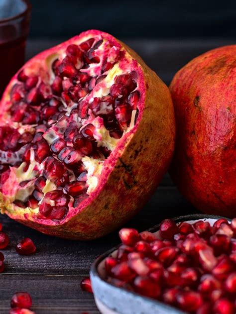 Unlocking the Ancient Symbolism of Pomegranates in Dreams