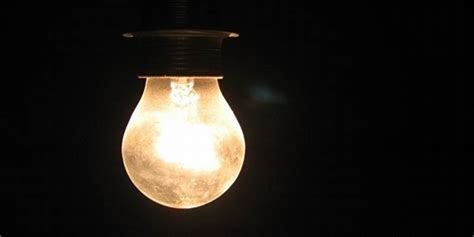 Unlocking the Symbolism: Dreaming of White Light Bulbs