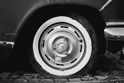 Unraveling the Hidden Messages: Decoding the Symbolism in Dreams Where a Tire Blows Out