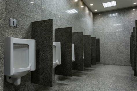 Unraveling the Symbolic Significance of Public Restrooms in Dreams