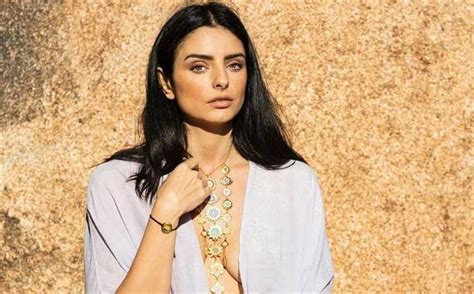 Unveiling Aislinn Derbez's Age and Personal Details