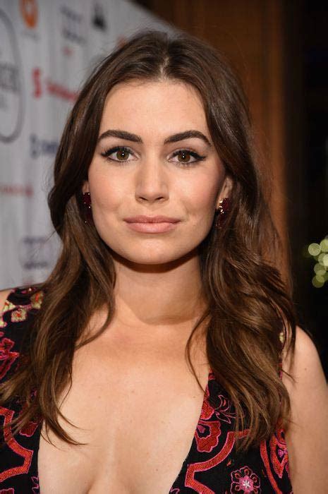 Unveiling Sophie Simmons' Height, Figure, and Personal Style