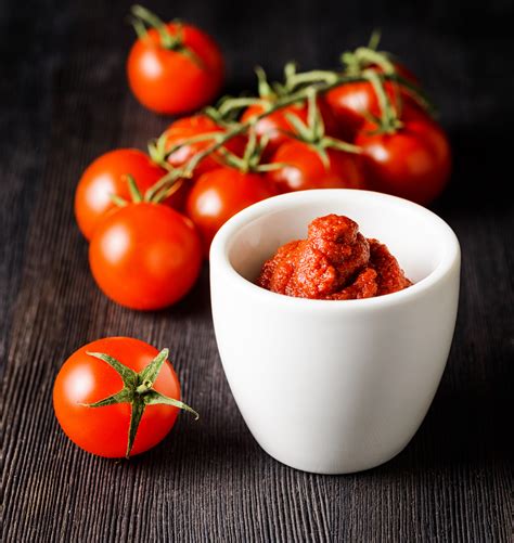 Unveiling the Hidden Elements: Discovering the Key Components and Techniques for the Perfect Tomato Sauce