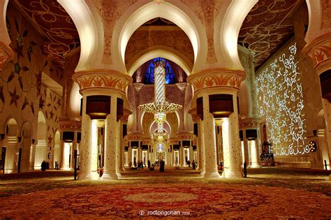 Unveiling the Intricate Beauty of the Interior Decor of a Grand Mosque