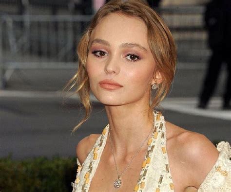 Unveiling the Personal Life of Lily Rose Depp: Relationships and Controversies