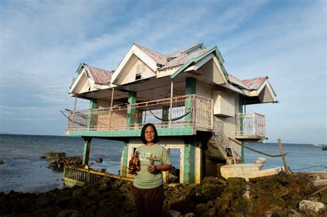 Unveiling the Symbolic Connotations of Dreaming About Sinking Islands and Vanishing Beaches