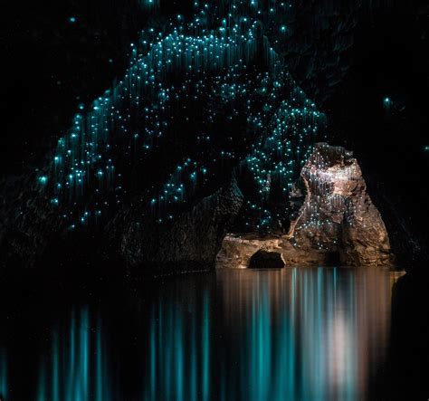 Venturing into the Caves of Waitomo: A Mesmerizing Realm of Luminous Glowworms