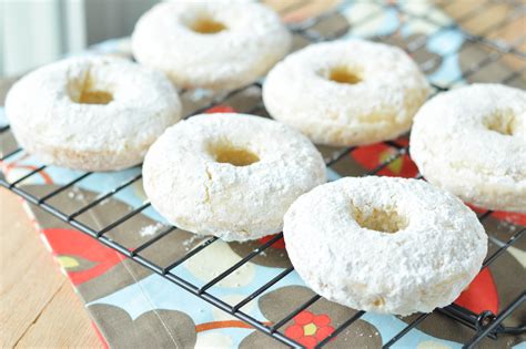 What Makes Powdered Doughnuts So Incredibly Delectable?